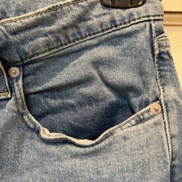 Levi's Jeans; 502; Size 31 waist, 32 length - Picture 2 of 5